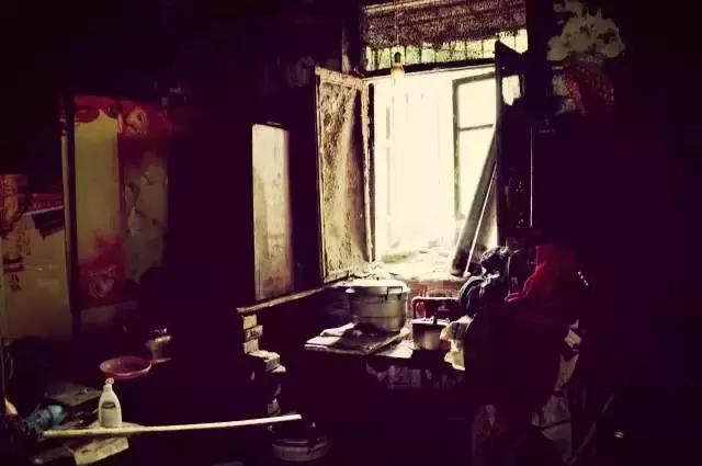 “您家住哪啊？”“我啊？河西尖山儿！”