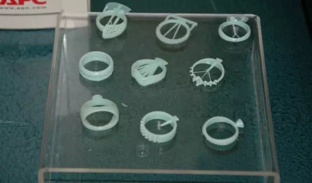 嘿，没见过黄金工厂吧，今天带你看透黄金首饰如何加工制作