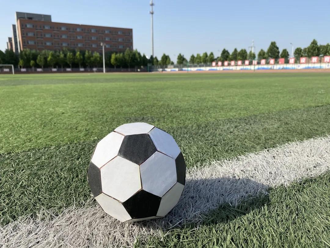 手工足球内马尔,足球diy绘画儿童