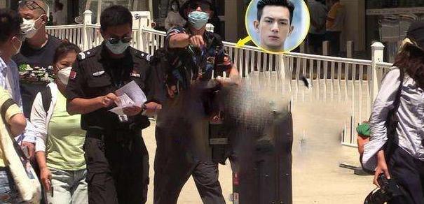 求婚迪丽热巴男子,神秘男子现场向迪丽热巴求婚