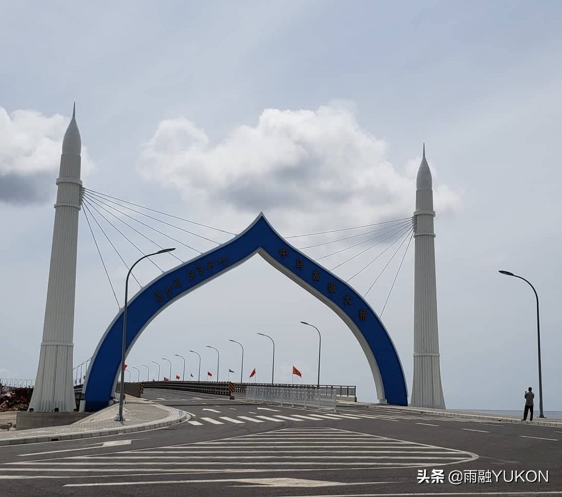 通向台湾的跨海大桥由谁出资,建造大连跨海大桥是政府出资吗