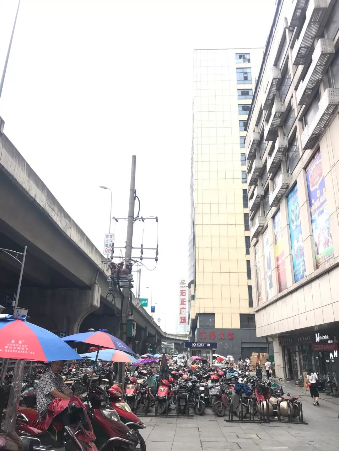 曾位列全国第七的成都荷花池，能靠“韩国城”嗨起来？