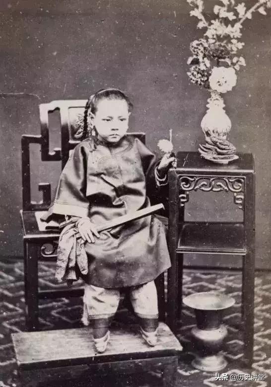 历史上那些审美陋习,古代病态审美束腰裹脚