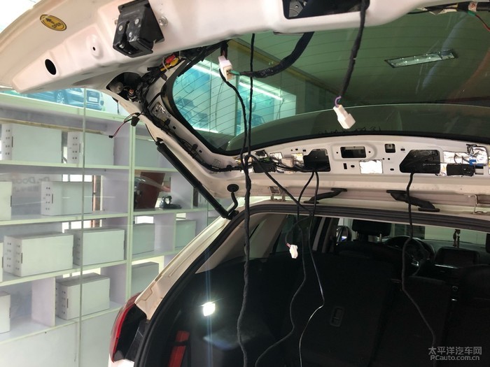 满意的静音电动尾门-门博士产品装车