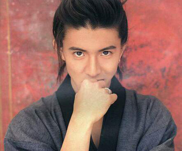 亚洲*男美**天花板今昔颜值对比,有人风采依旧,有人“不忍直视”