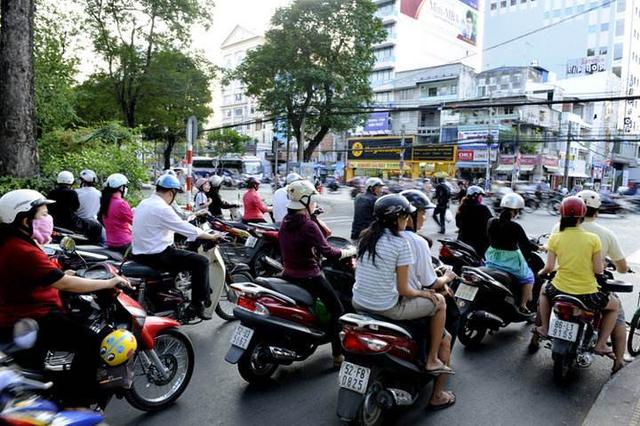 越南游客很多,越南人来中国旅游观光购物情况
