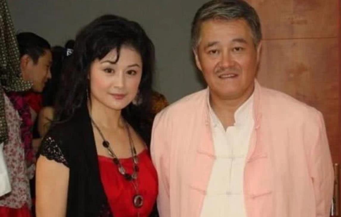 谢大脚于月仙与赵本山的关系,赵本山于月仙演谢大脚