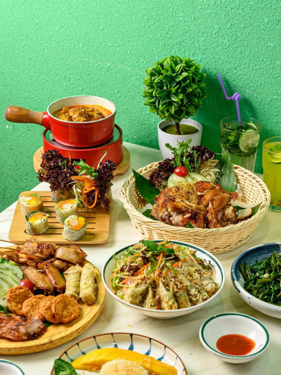 花城汇椰子鸡煲,花城汇美食椰子鸡