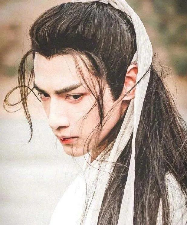 哪个男星演的狐狸精好看,长相最像狐狸精的演员