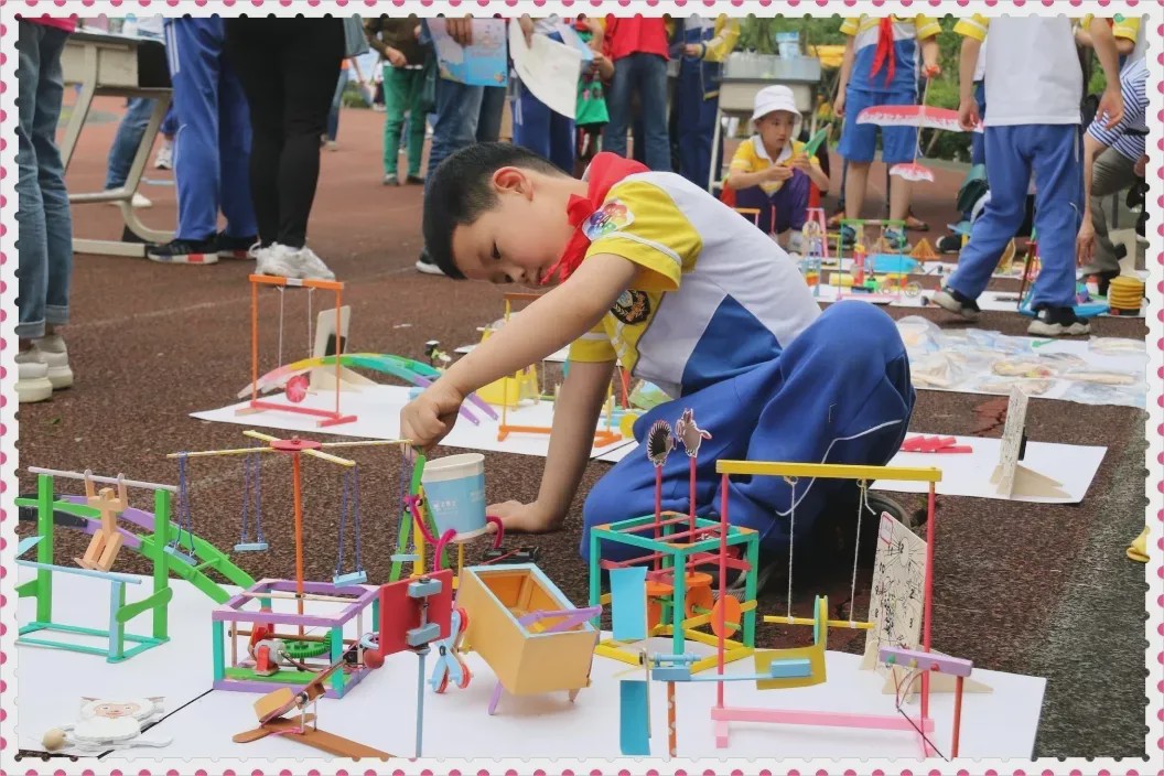 小学招生2000人,美视国际学校收费