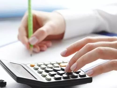 装暖气片影响装修效果吗,装地暖和暖气片感受