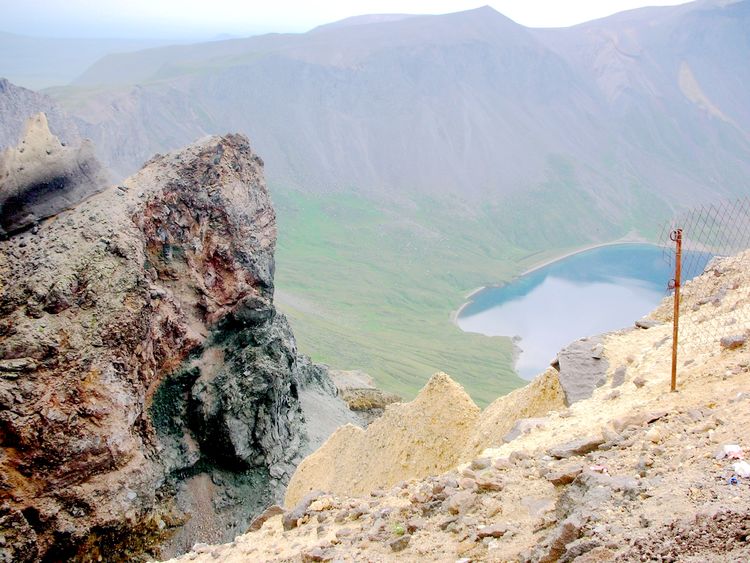 长白山天池两字是谁题写的,长白山天池谁写的