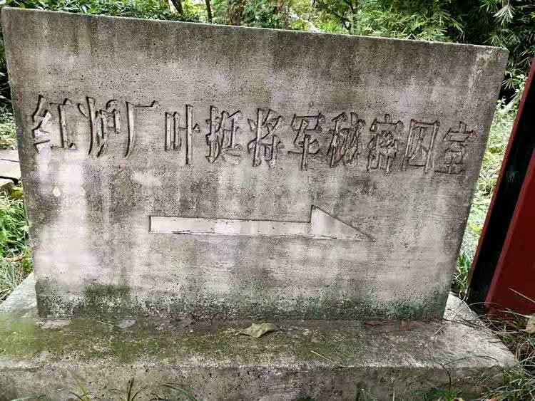 两者之间歌曲,两者之间原唱