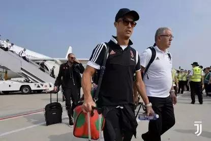 尤文最新队服,尤文纪念球服