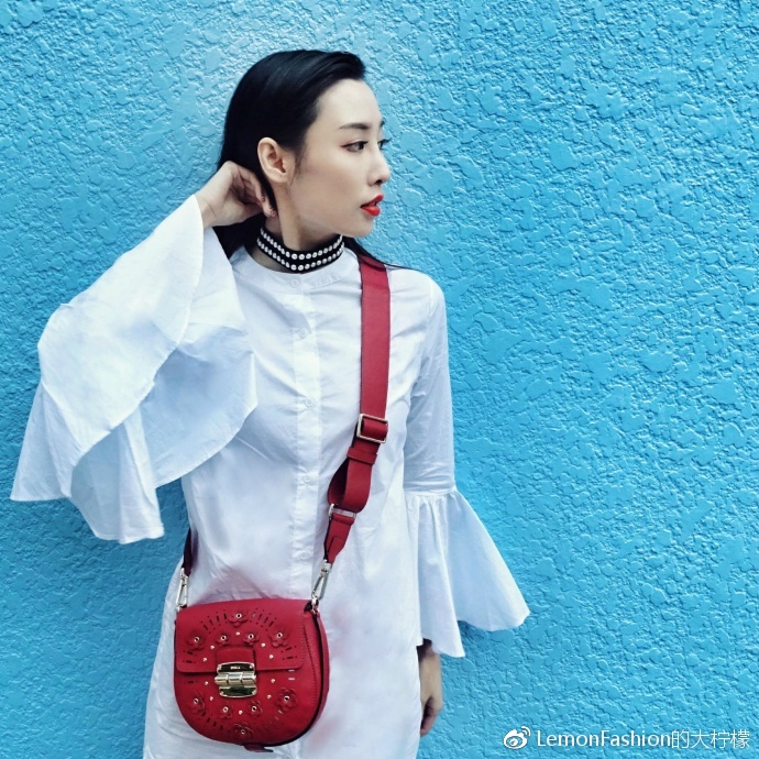 furla包包属于奢侈品吗,furla最新款包