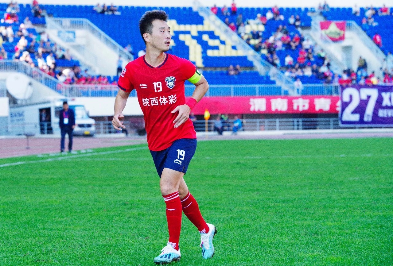 欧沃耶利中甲金靴,欧沃耶利主场首秀