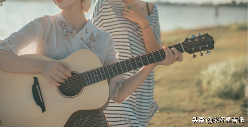 吉他入门怎么选琴,初学者适合买哪种吉他比较好