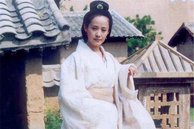 游戏中的蔡文姬,游戏蔡文姬的人物性格