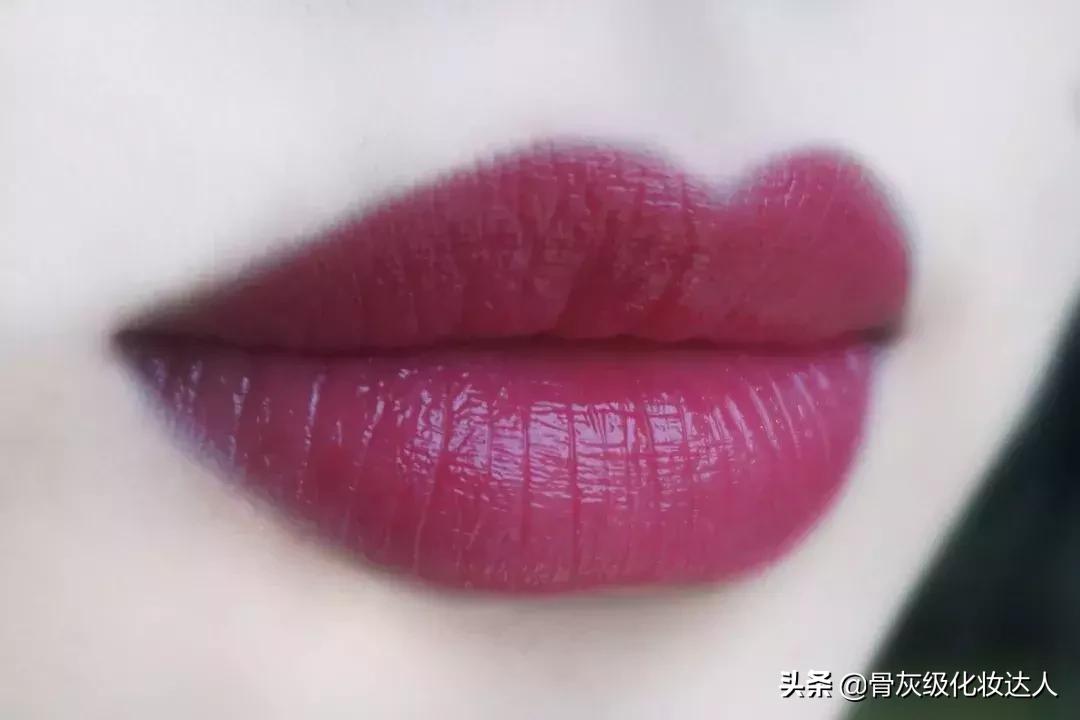 买到不喜欢的口红,显老气的口红怎么拯救