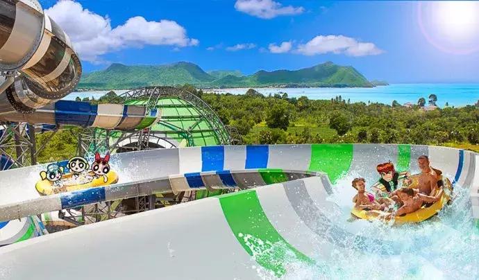 芭堤雅以阳光、沙滩、海鲜闻名世界，被誉为「东方夏威夷」