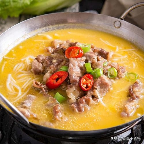 小锅米线的做法和配料视频,鸡汤米线的正宗做法和配方