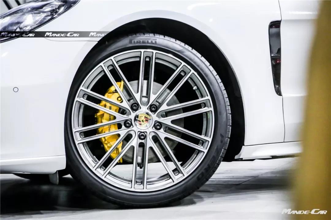 保时捷panamera19寸改装,2021款保时捷panamera4s改装套件
