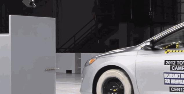 凯美瑞新老对比,新款凯美瑞双擎车主用车感受