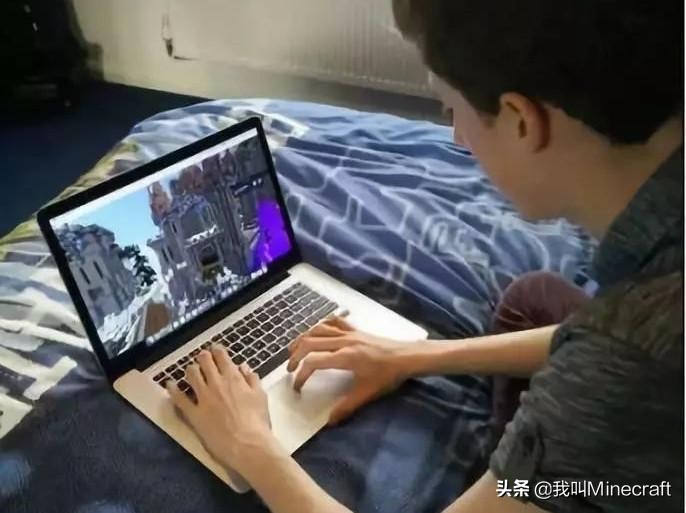 7岁女孩沉迷手机怎么办,女儿高三成绩一落千丈怎么办