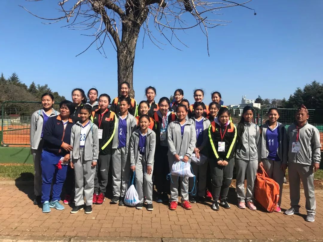 1米96新星女排,女排15岁少女