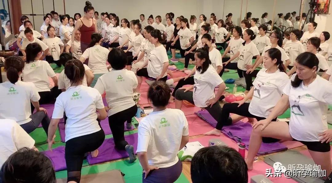 招聘全职孕产瑜伽老师