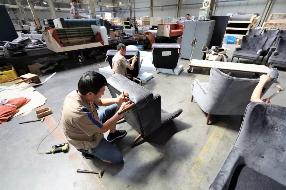 家具卖场内幕,红星美凯龙家具代工厂