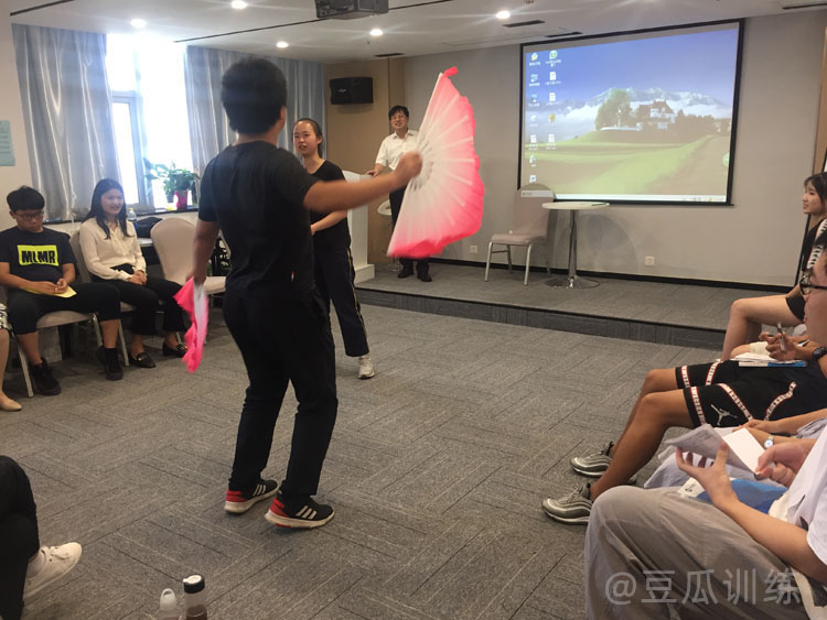 如何提高自己的语言表达能力试卷,如何提高自己的语言表达能力app