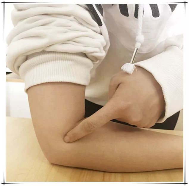 洗澡时这4件事尽量少做,洗澡着凉按什么穴位