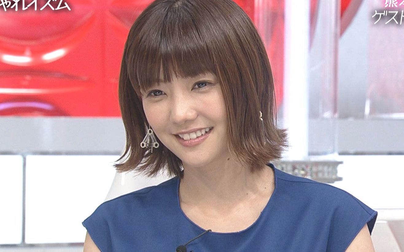 仓科加奈穿着透明感十足的裙子