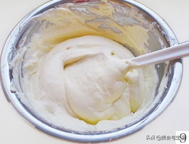 电饭锅做戚风蛋糕最简单的做法,电饭煲自制戚风蛋糕的超简单做法