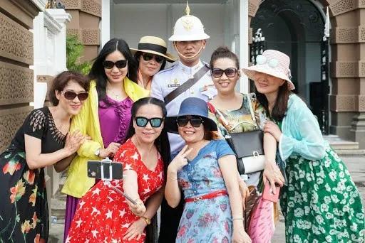 中国人不出门全世界会怎样,中国去哪的机票便宜