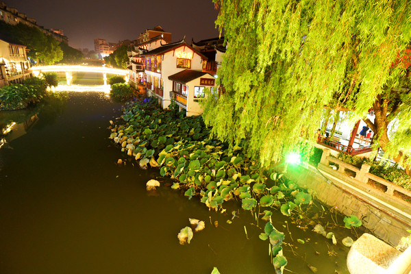 七宝老街有特色糕点吗,七宝老街是哪七样东西