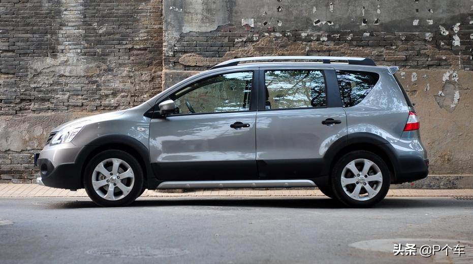 10年的骊威和飞度哪个值得买,二手飞度和骊威选哪个空间大