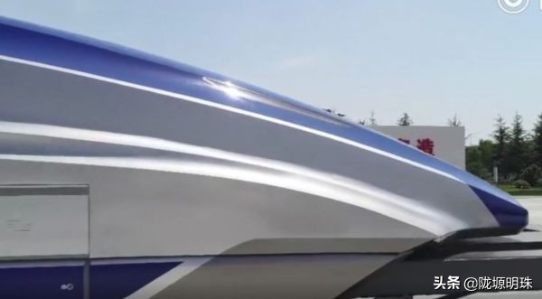 湖北武汉超级高铁4000公里每小时,武汉高铁震撼全国