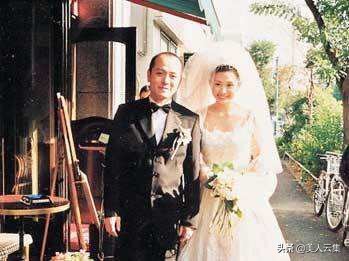 “性感*星艳**”邱淑贞：媚而不俗，娇艳欲滴，活在无数少男的*梦春**里