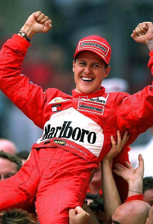 回顾经典F1涂装忽然发现大都是“移动的烟盒”