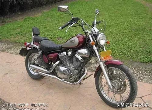 这些常人眼里的破铜烂铁,却是摩迷心中难得一遇的宝贝!