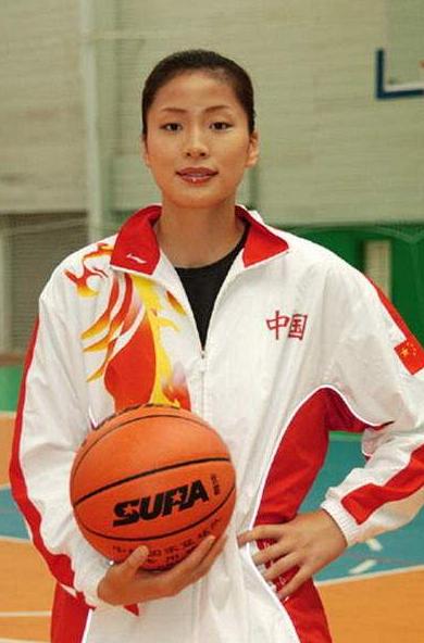 姚明为什么选择叶莉,姚明和叶莉相差几岁