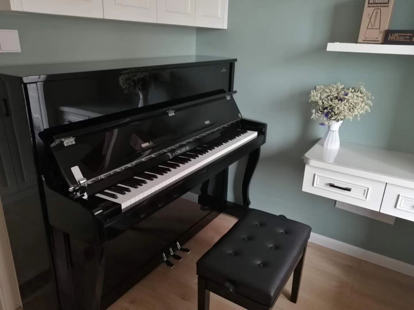 钢琴选择哪款性价比高,初学者性价比高的钢琴推荐