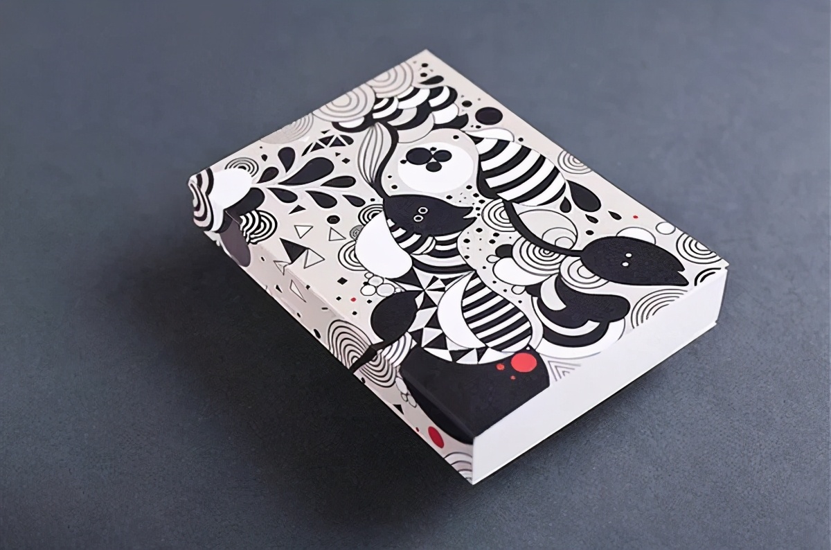 数字媒体艺术用的笔记本电脑,苹果笔记本艺术字体