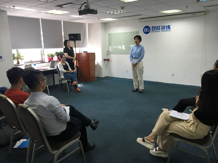 公众演讲如何练习,如何真正提高自己的公众演讲能力