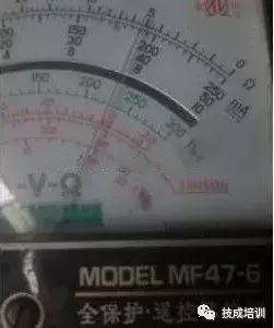 怎么用万用表测量三相电漏电,三相电用万用表测量线路好坏