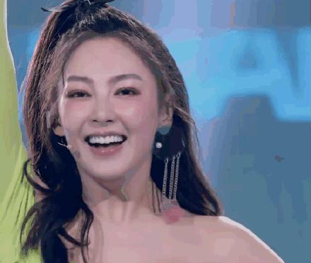 拉踩队友为难评委，看完伊能静所作所为，似乎知道庾澄庆为何离婚