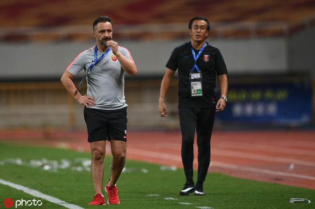 上港淘汰全北佩雷拉掩面哭泣,上港佩雷拉鲁能