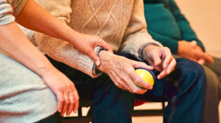 英国禁止未成年人的法案,12岁以下球员禁止头球